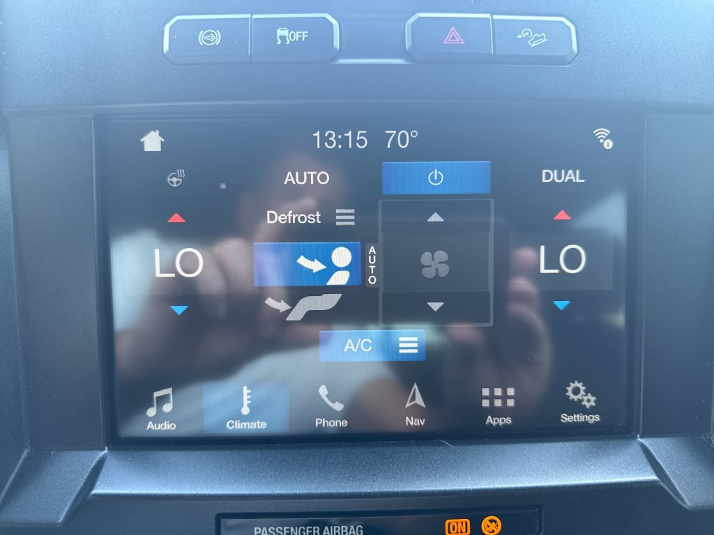 Used 2019 Ford F250 Lariat w/ Lariat Ultimate Package AWD/4WD image 26