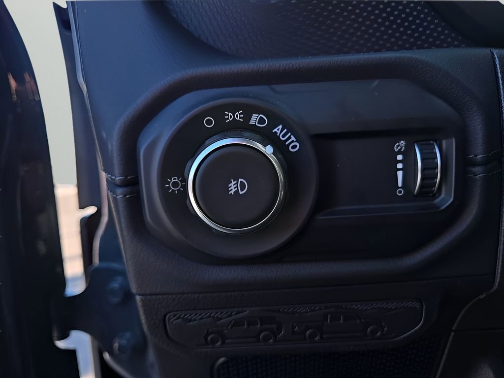 New 2025 Jeep Wrangler Unlimited Rubicon w/ Safety Group image 37