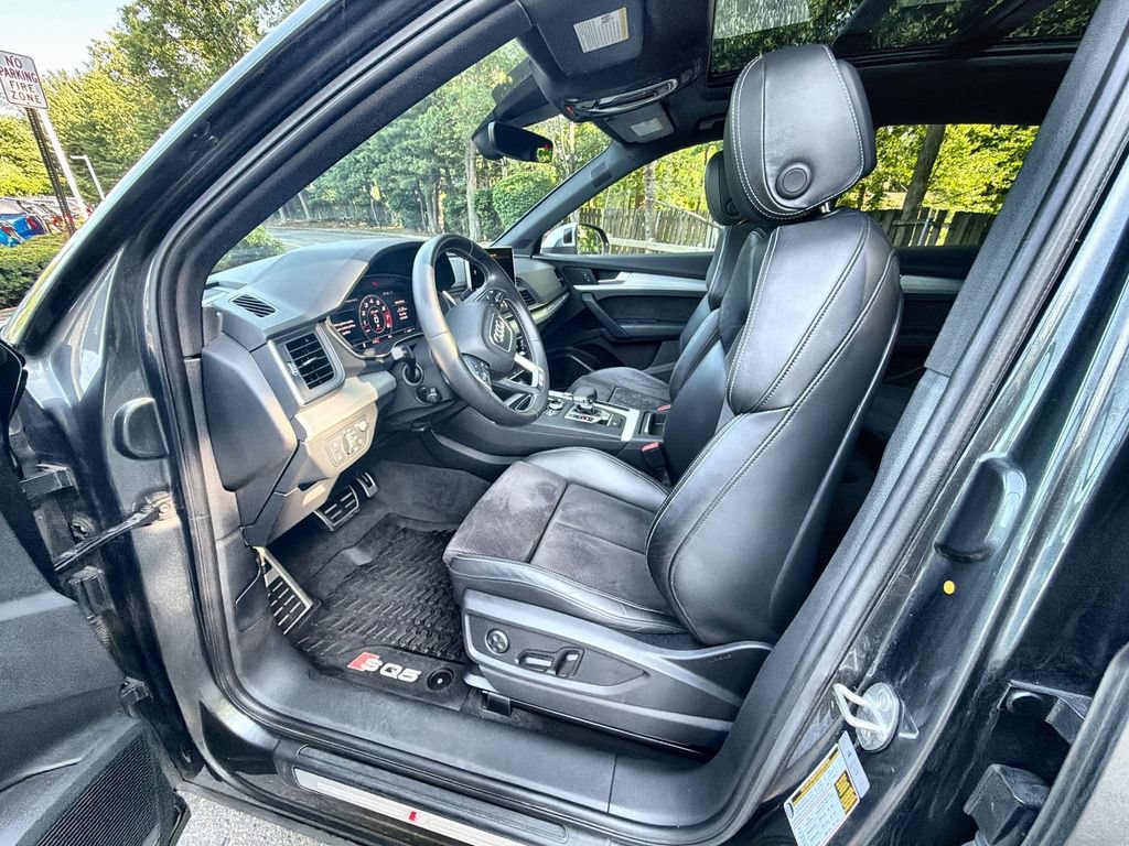 Used 2018 Audi SQ5 Prestige w/ Prestige Package AWD/4WD image 10