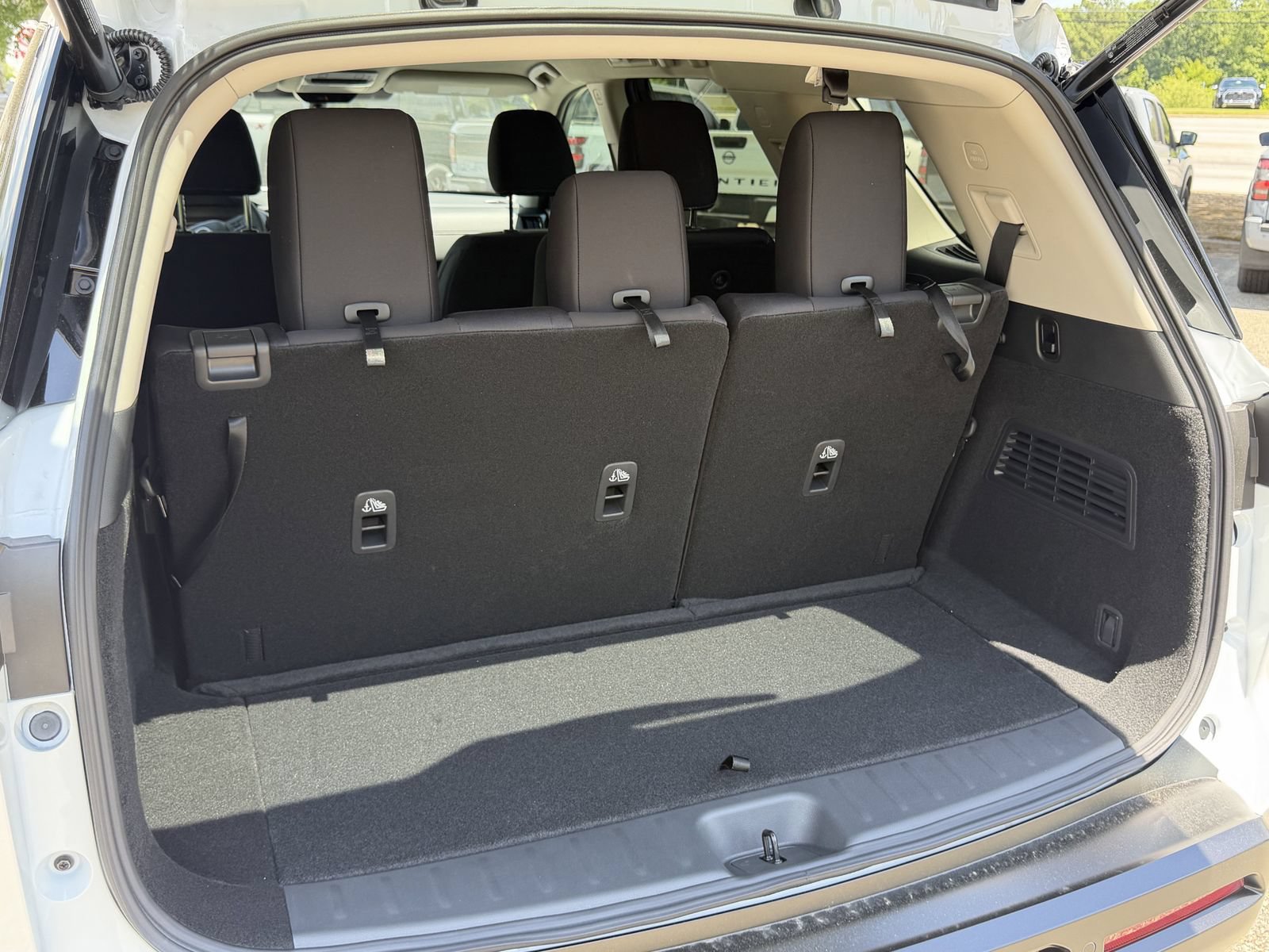New 2026 Nissan Pathfinder SV FWD image 28