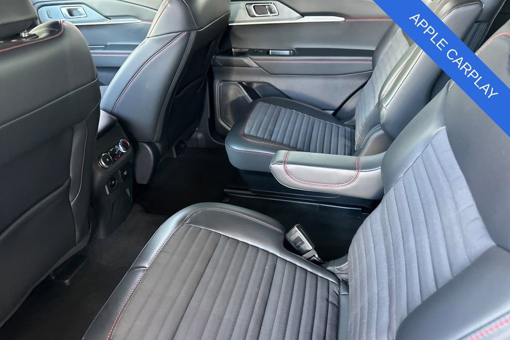 Used 2025 Ford Explorer ST-Line w/ Premium Package image 13