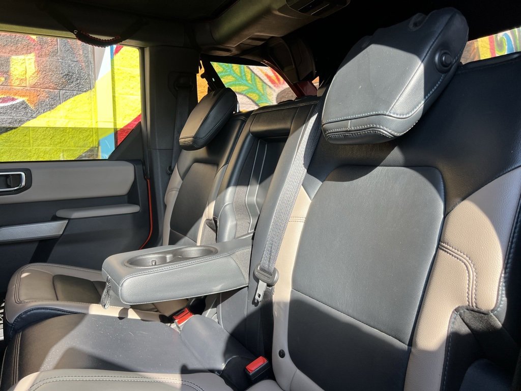 Used 2023 Ford Bronco Wildtrak image 23