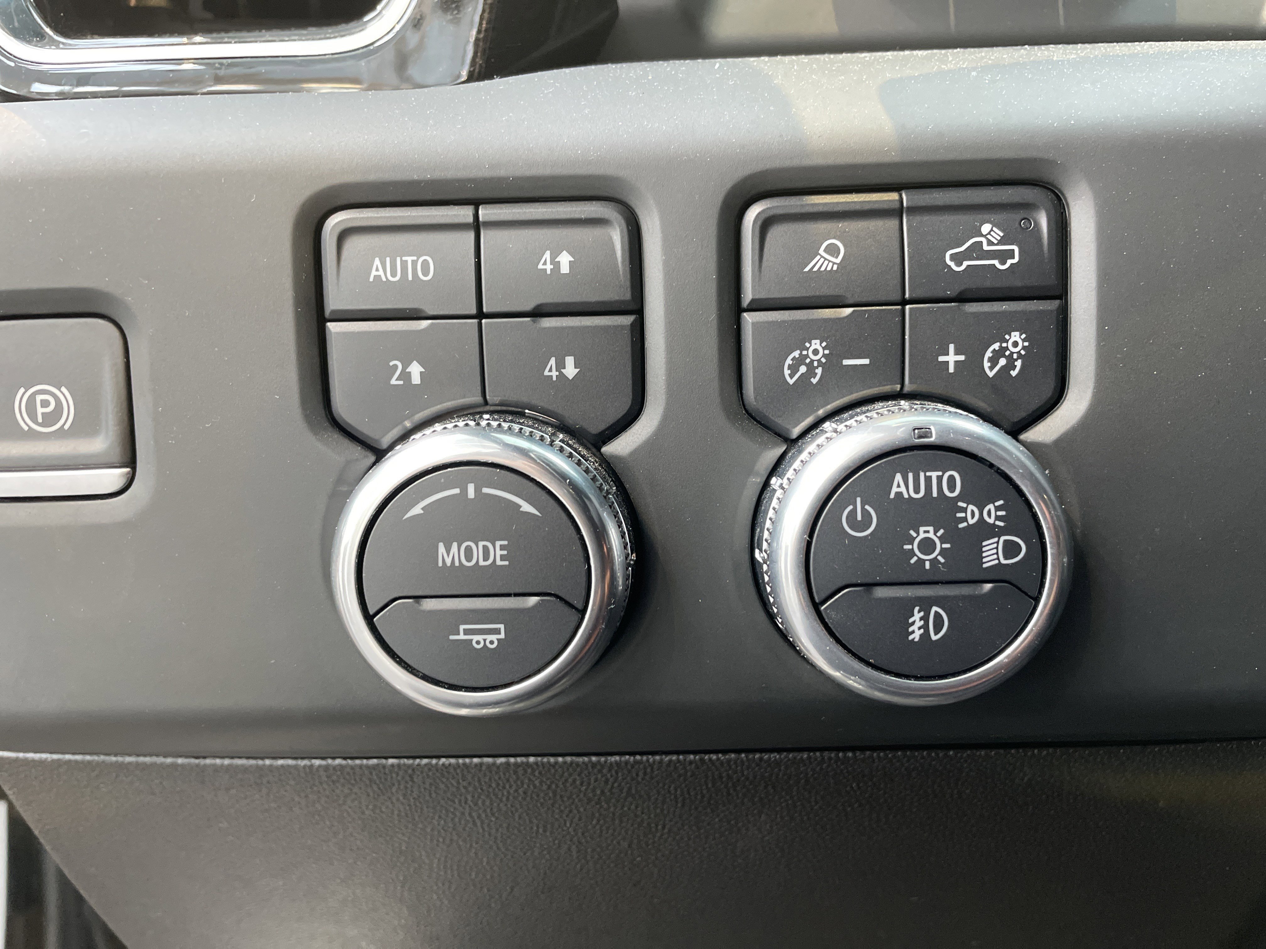 Used 2024 GMC Sierra 2500 Denali Ultimate AWD/4WD image 22
