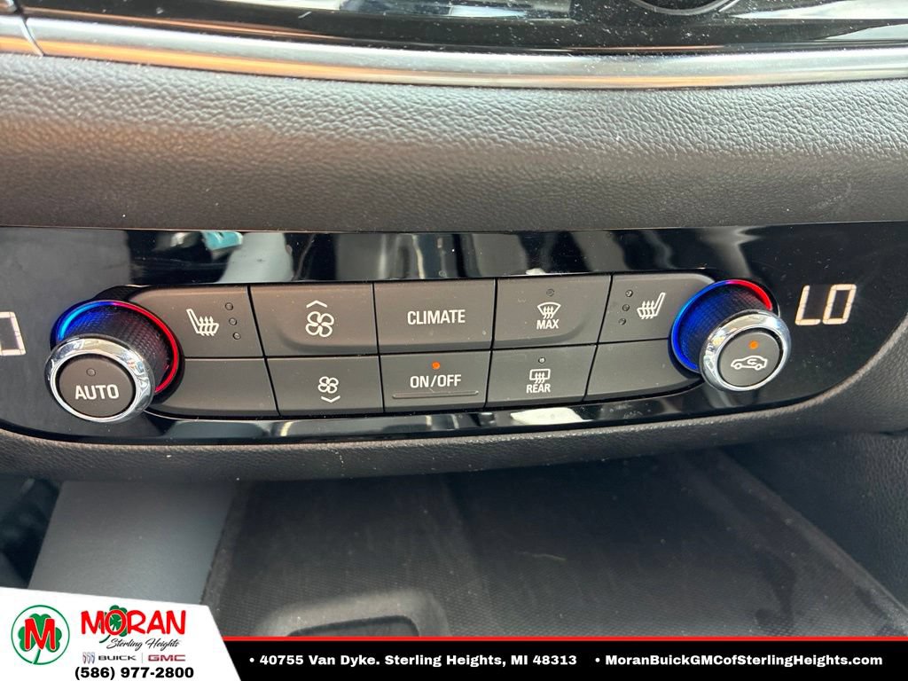 Certified 2019 Buick Enclave Essence AWD/4WD image 12