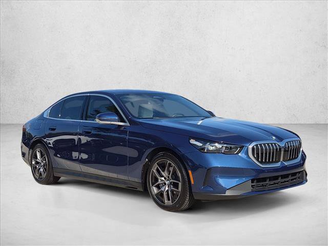 Certified 2026 BMW 540i xDrive w/ Premium Package AWD/4WD image 3