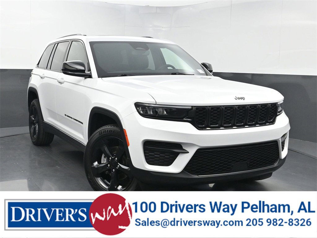 Used 2023 Jeep Grand Cherokee Altitude