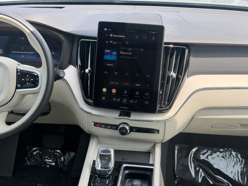 Certified 2026 Volvo XC60 B5 Ultra AWD/4WD image 14