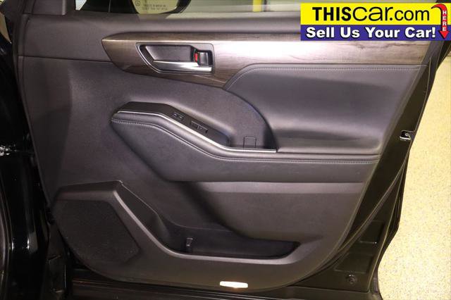 Used 2021 Toyota Highlander Limited image 38