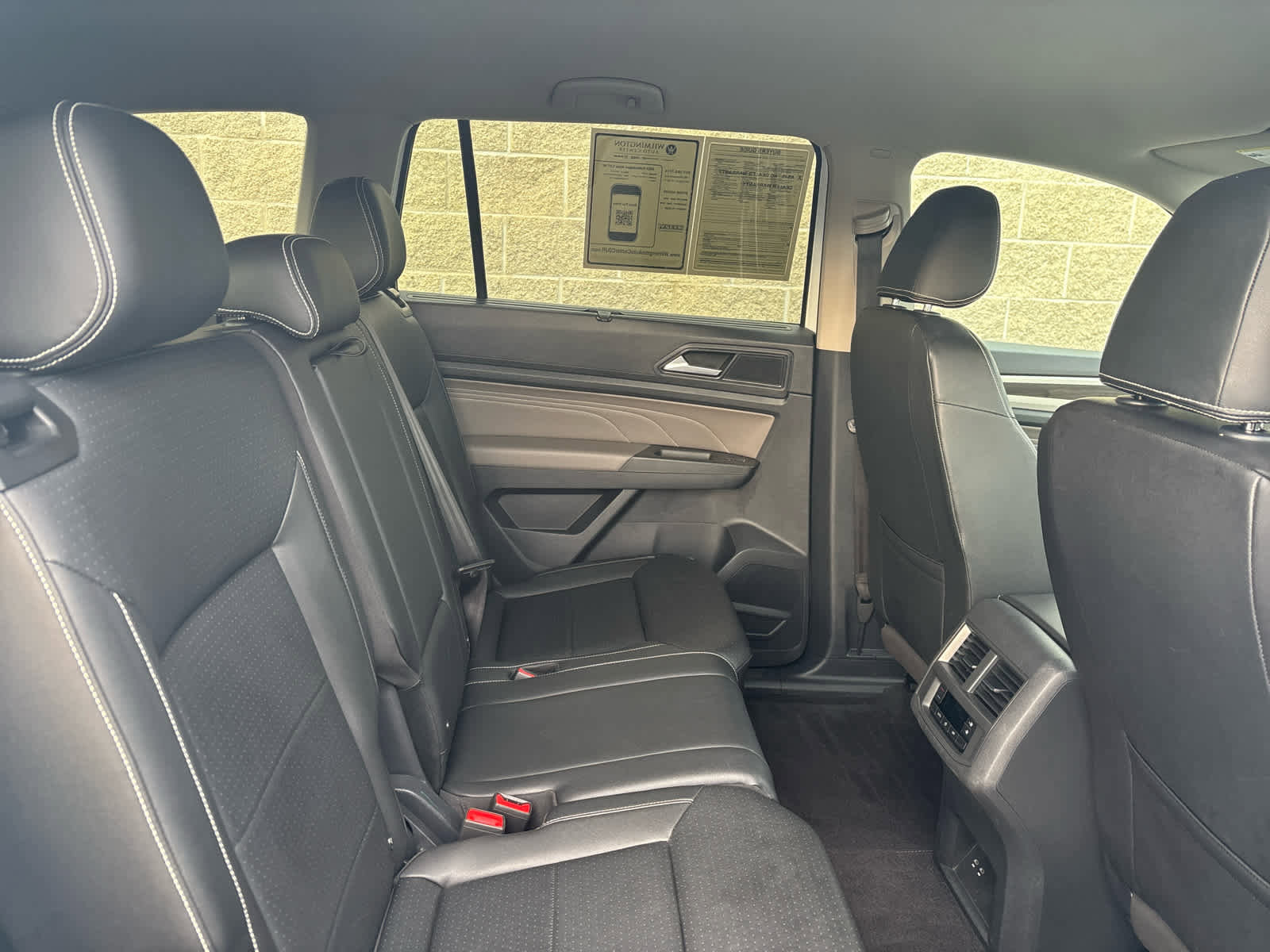 Used 2023 Volkswagen Atlas SE image 25