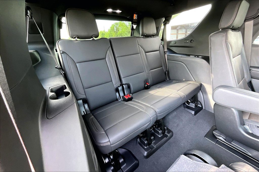 Used 2026 Chevrolet Tahoe High Country w/ Sun And Tow Package AWD/4WD image 28