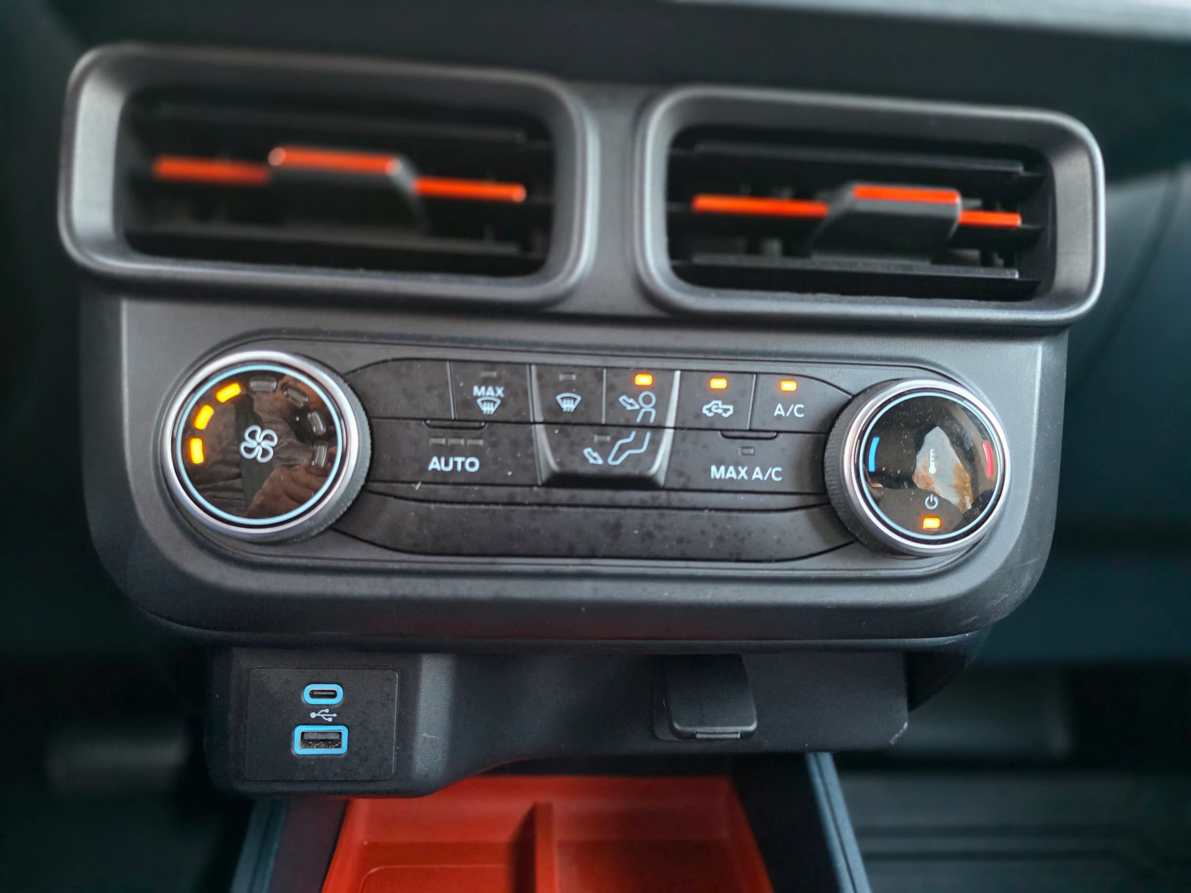 Used 2024 Ford Maverick XLT FWD image 27