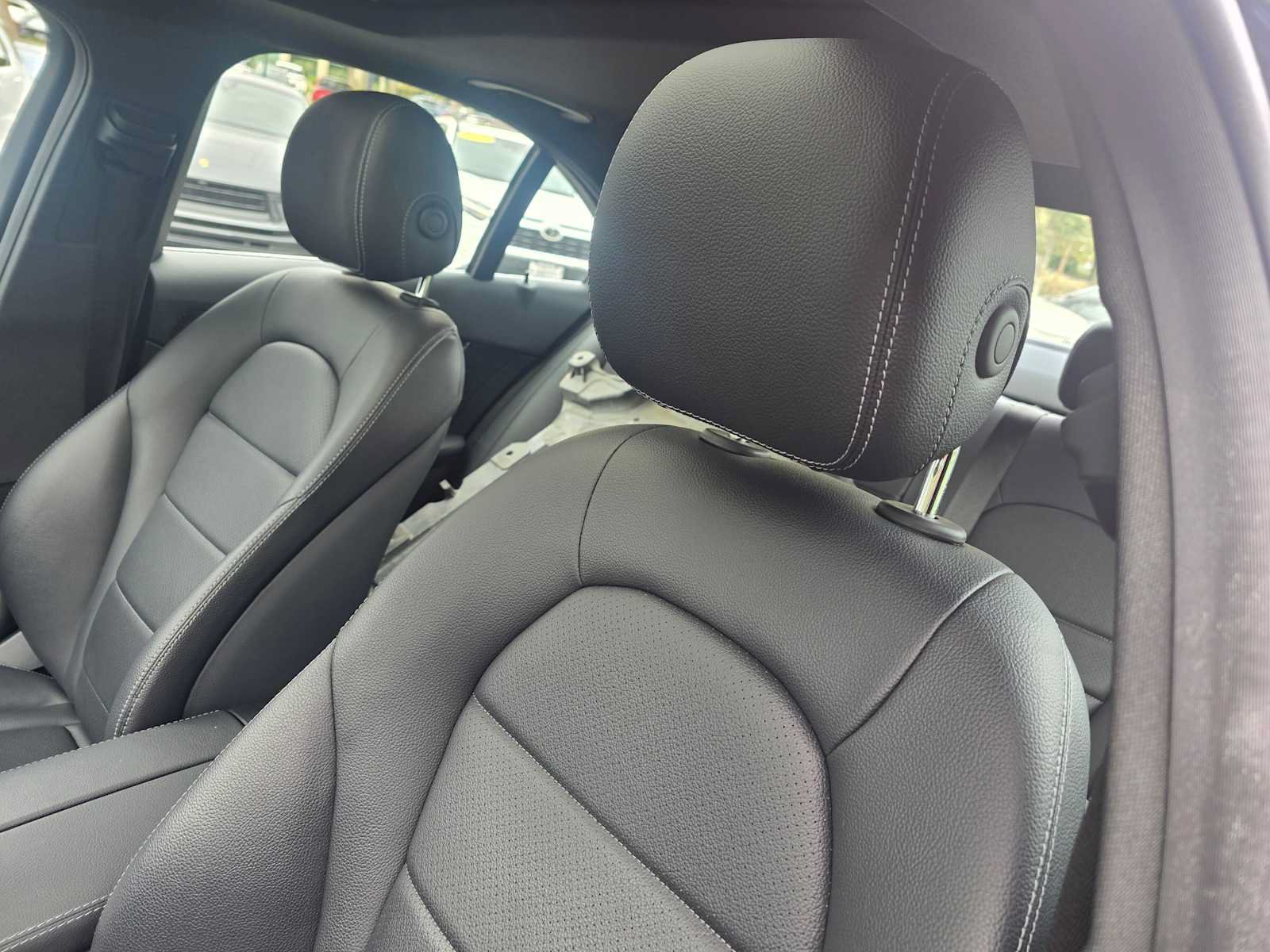 Used 2020 Mercedes-Benz C 300 Sedan image 23