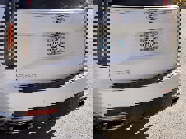 Used 2021 Cadillac Escalade ESV Premium Luxury w/ Driver Assist Tech Package image 8