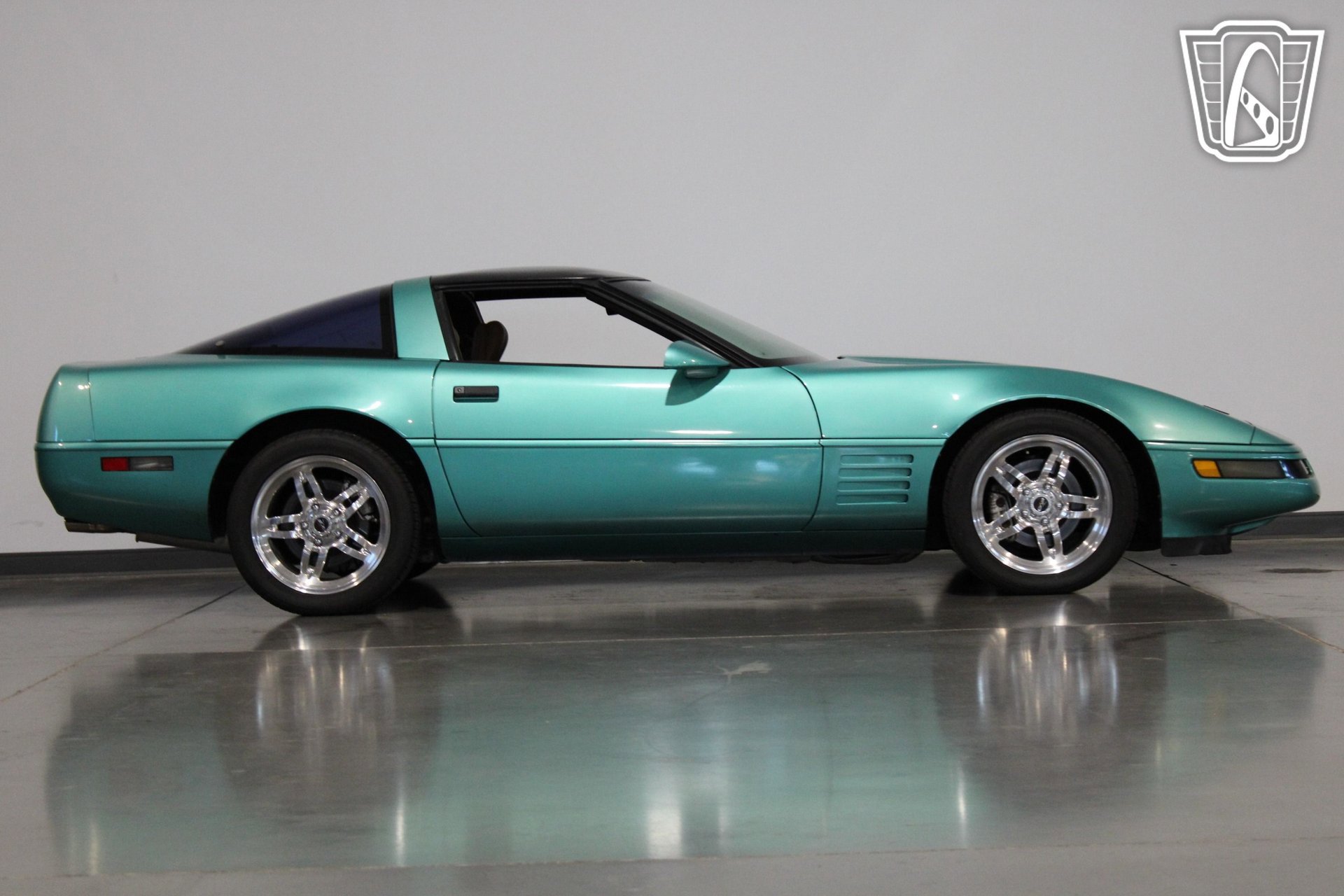 Used 1991 Chevrolet Corvette Coupe image 24