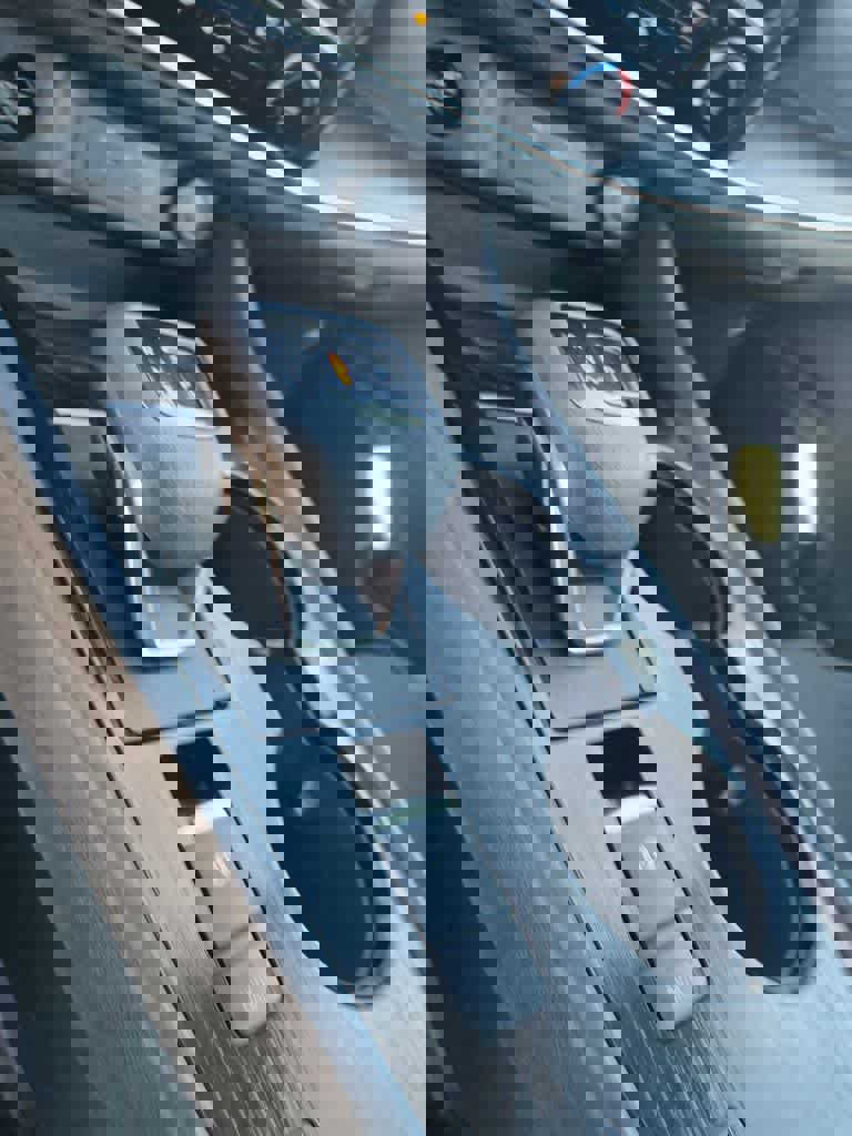 Used 2024 Nissan Rogue S FWD image 13