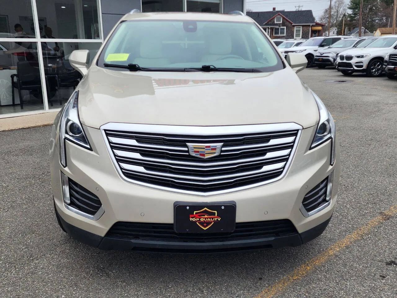 Used 2017 Cadillac XT5 Luxury w/ Driver Awareness Package AWD/4WD image 2