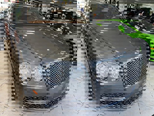 Used 2014 Bentley Flying Spur W12 image 5