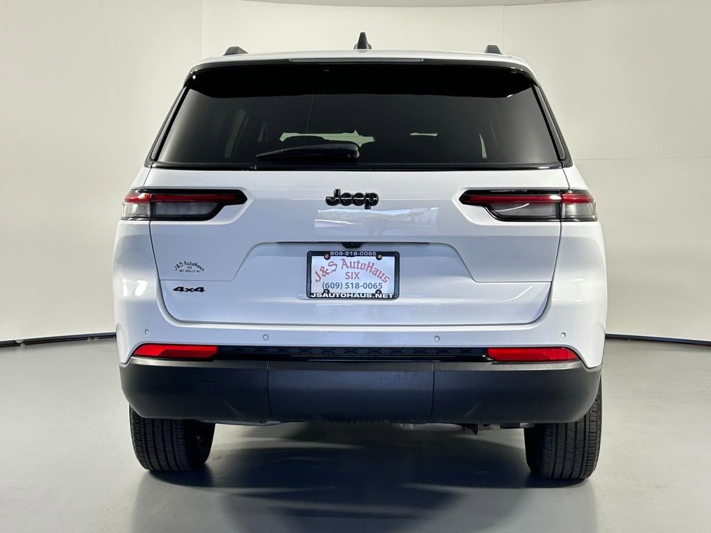Used 2024 Jeep Grand Cherokee L Laredo image 6