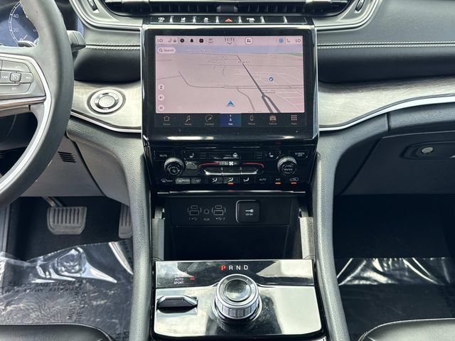 Used 2023 Jeep Grand Cherokee Limited AWD/4WD image 29