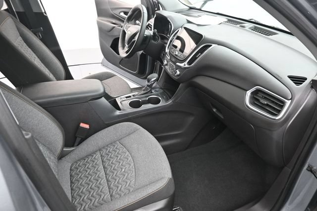 Used 2024 Chevrolet Equinox LT FWD image 30