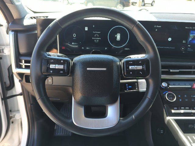 Used 2025 Hyundai Santa Fe Limited AWD/4WD image 10
