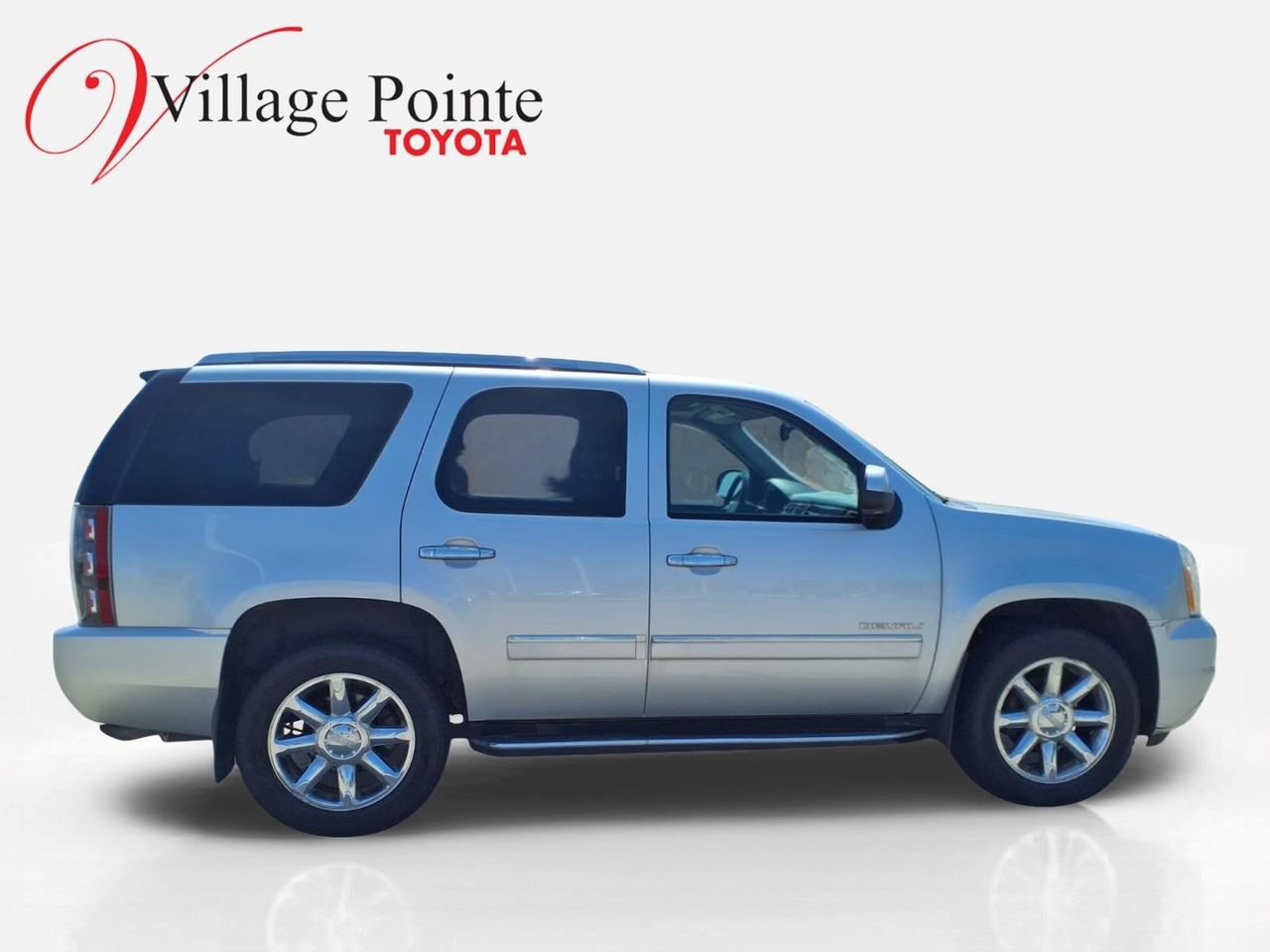 Used 2013 GMC Yukon Denali AWD/4WD image 6