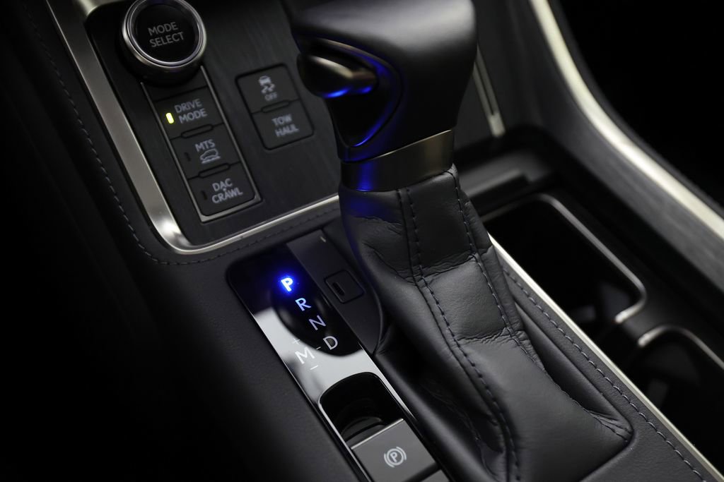 Used 2026 Lexus GX 550 image 25