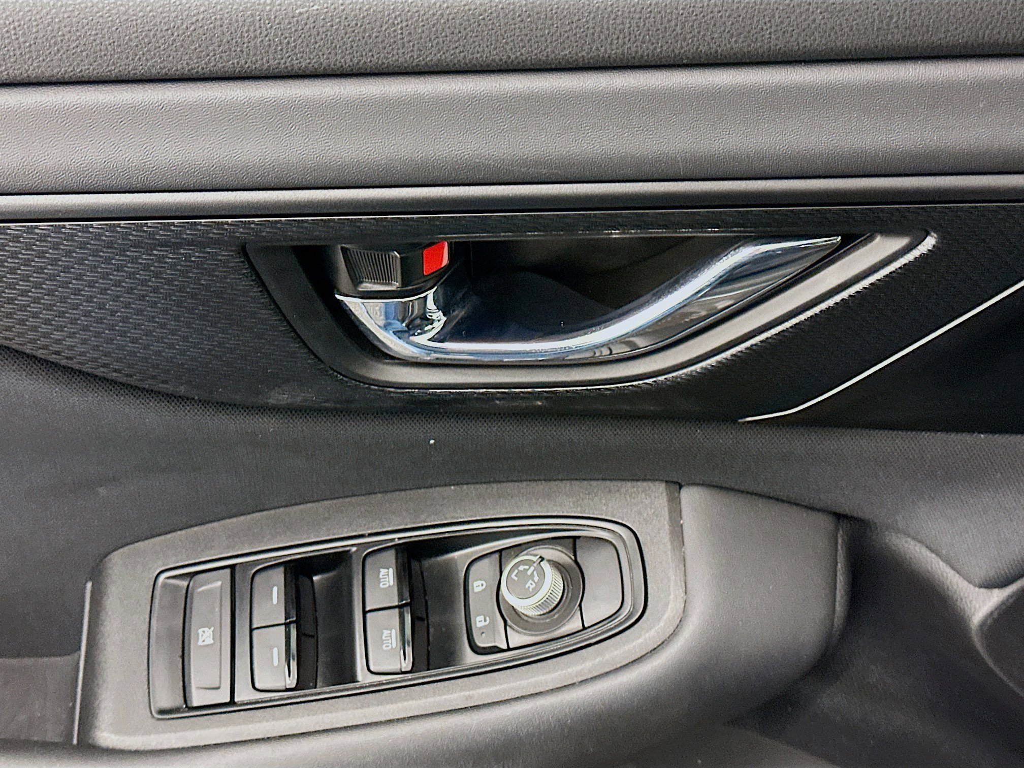 Used 2025 Subaru Outback Premium image 15