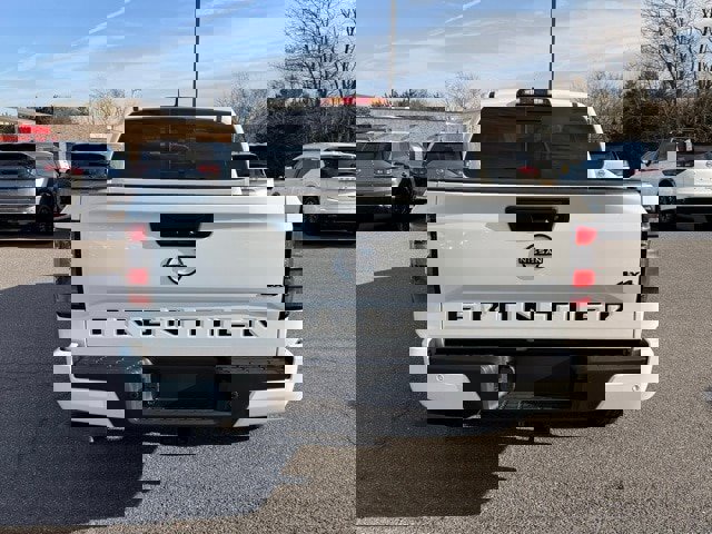 New 2026 Nissan Frontier SV w/ All-Weather Content Package image 6