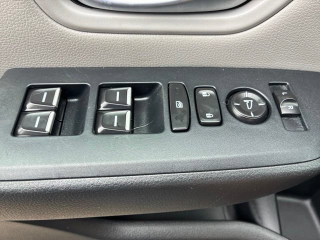Used 2023 Honda Pilot LX image 14