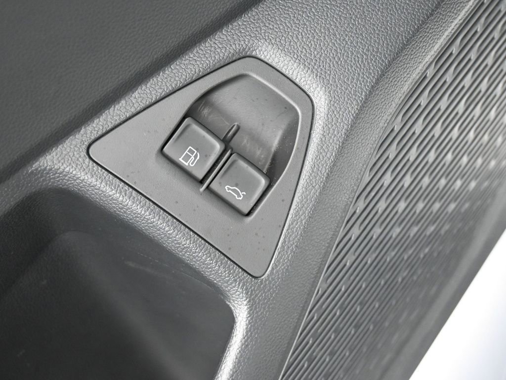 Used 2023 Volkswagen Jetta S image 17