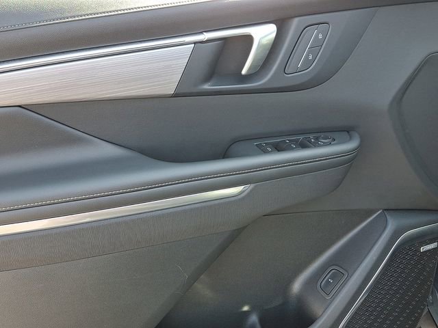 Used 2025 Buick Enclave Preferred image 17