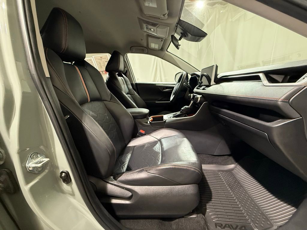 Used 2023 Toyota RAV4 Adventure image 21