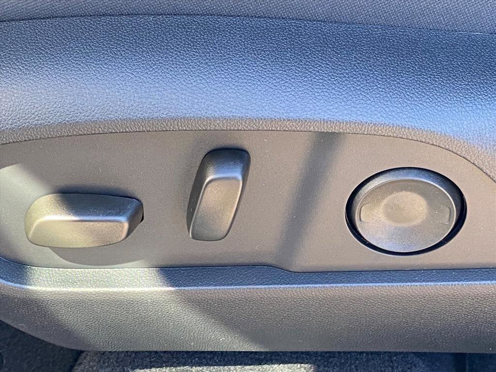 New 2026 Chevrolet Equinox RS w/ Convenience Package III image 16