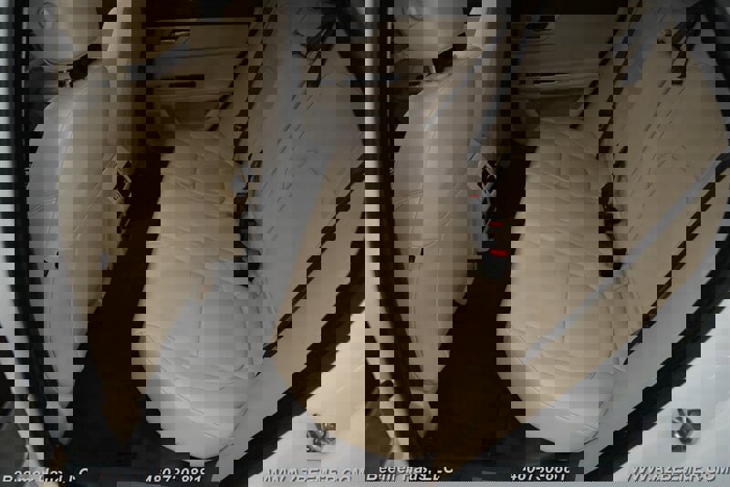 Used 2020 Jaguar XF Premium image 21