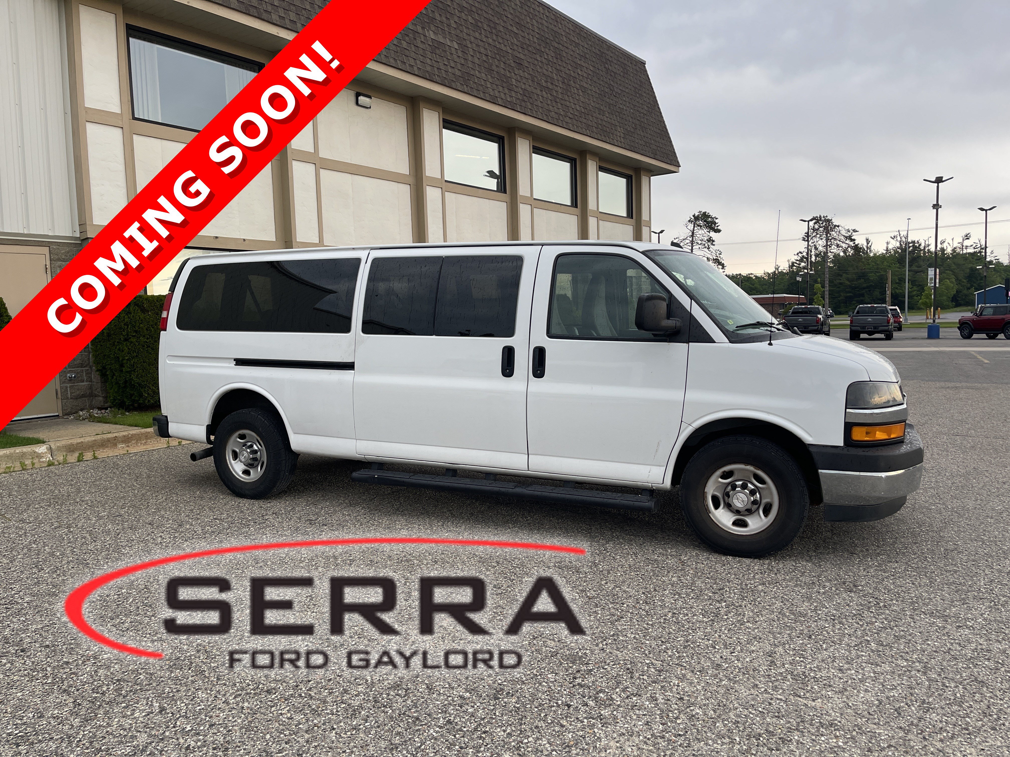Used 2019 Chevrolet Express 3500 LT w/ LT Preferred Equipment Group RWD image 1