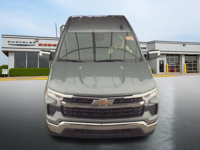 Used 2024 Chevrolet Silverado 1500 LT AWD/4WD image 7