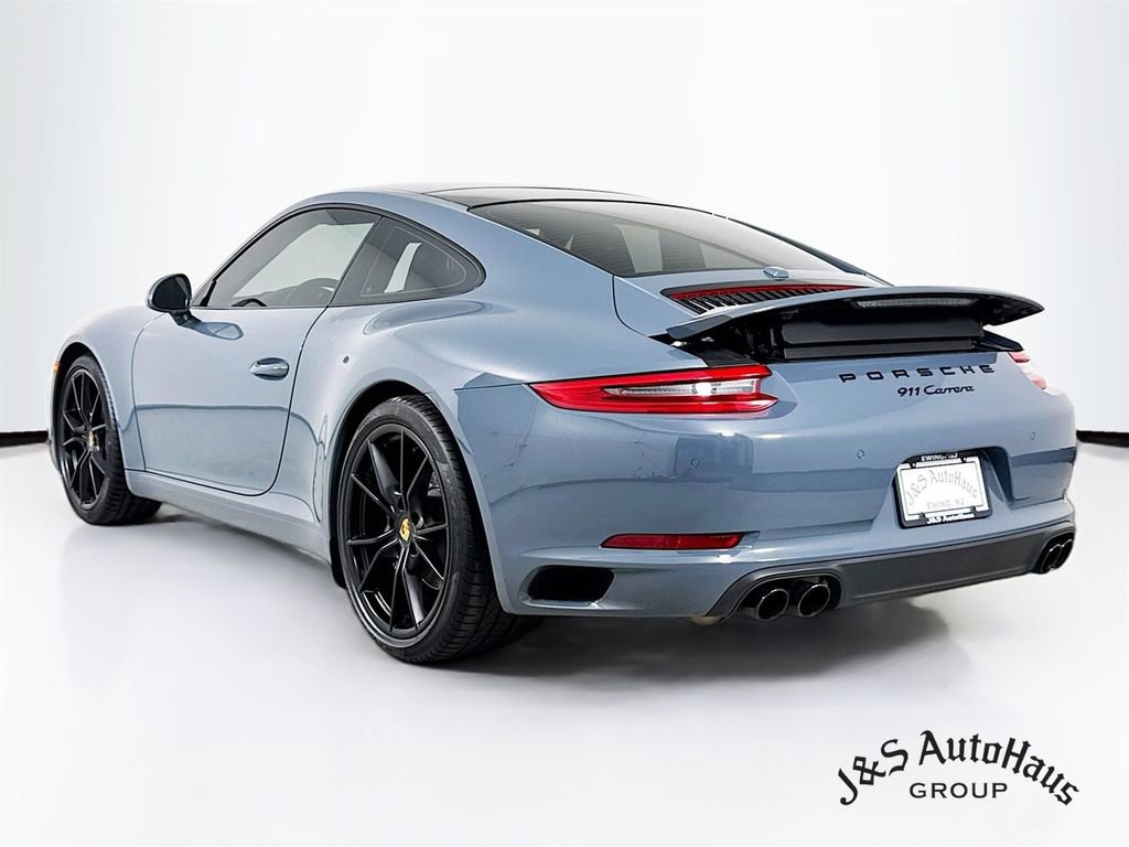 Used 2018 Porsche 911 Carrera RWD image 5