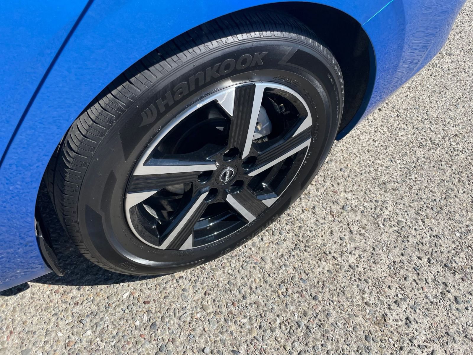 Used 2025 Nissan Sentra SV image 30