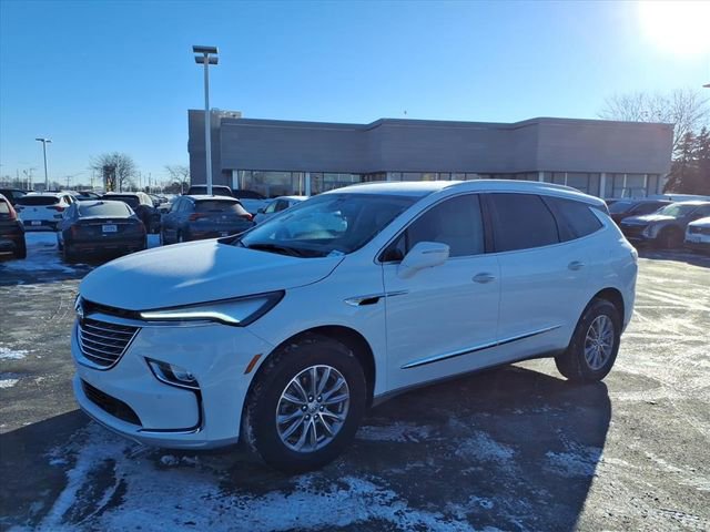 Used 2024 Buick Enclave Essence w/ Technology Package image 13