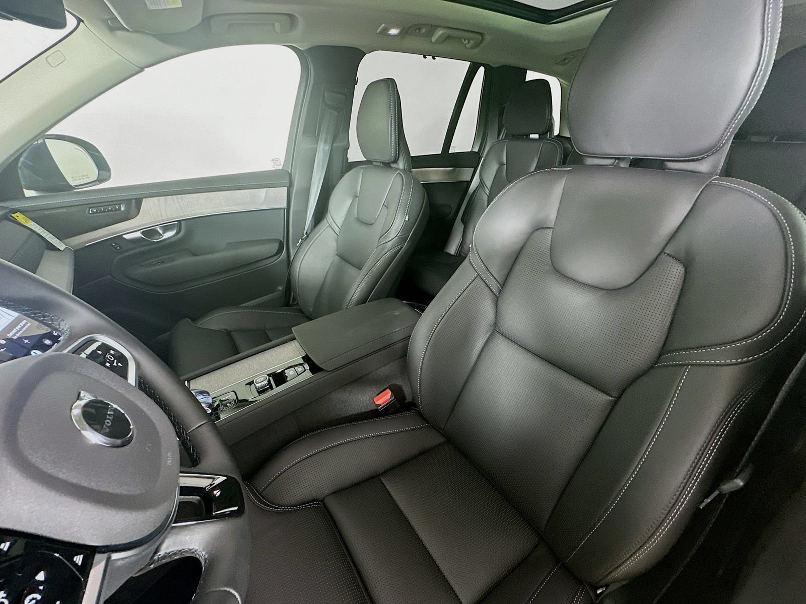New 2026 Volvo XC90 B6 Ultra w/ Protection Package Premier AWD/4WD image 35