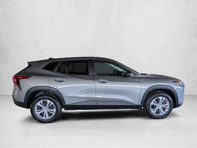 Used 2024 Chevrolet Trax LS image 4