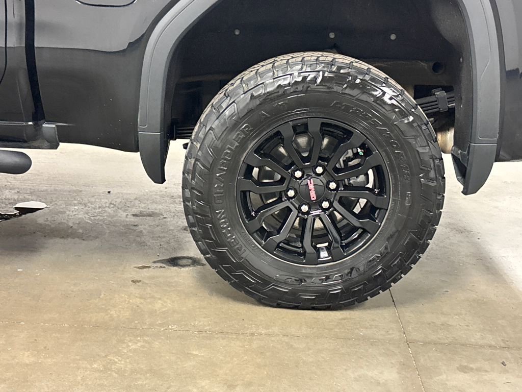 Used 2022 GMC Sierra 1500 AT4X image 14