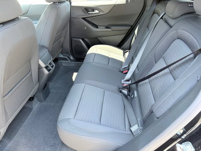 New 2026 Chevrolet Equinox LT w/ Safety and Technology Package FWD image 6