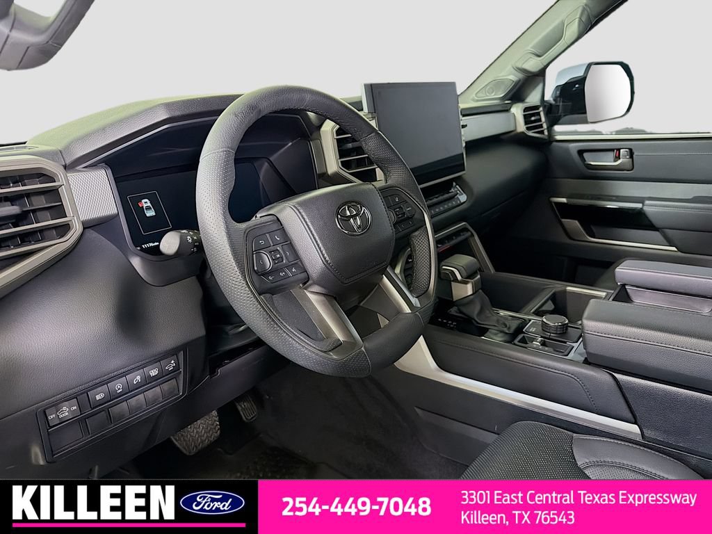 Used 2025 Toyota Tundra Limited AWD/4WD image 11