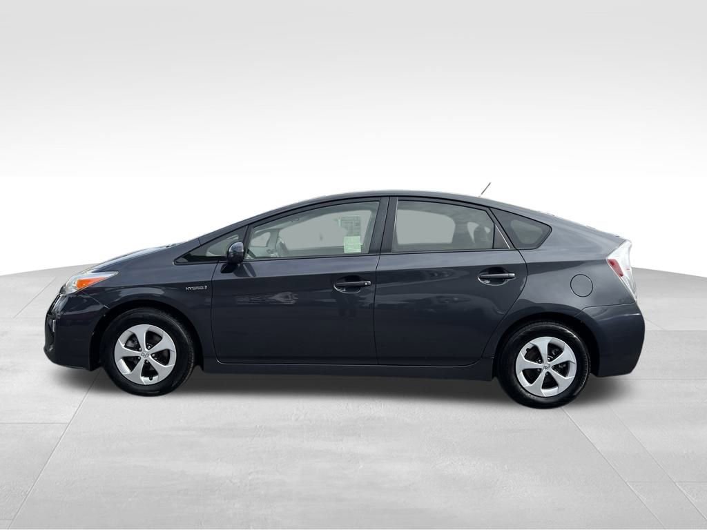 Used 2015 Toyota Prius Two image 2