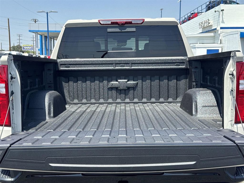 New 2026 Chevrolet Silverado 1500 ZR2 AWD/4WD image 29