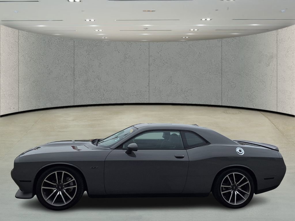 Used 2023 Dodge Challenger R/T w/ Plus Package image 2
