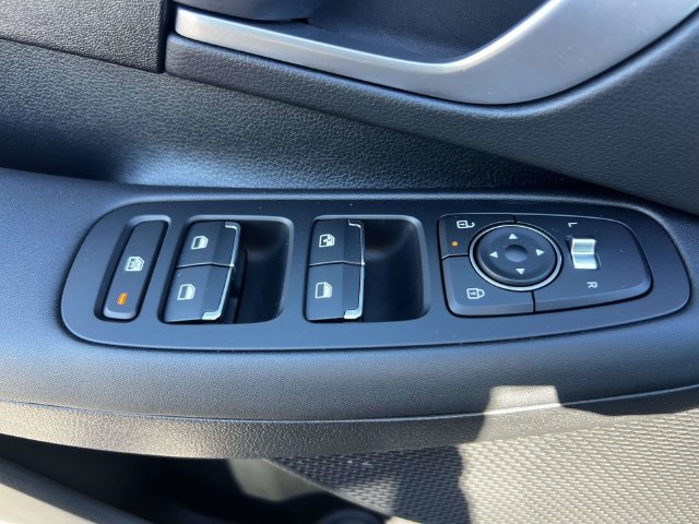 Used 2026 Hyundai Sonata SE FWD image 17