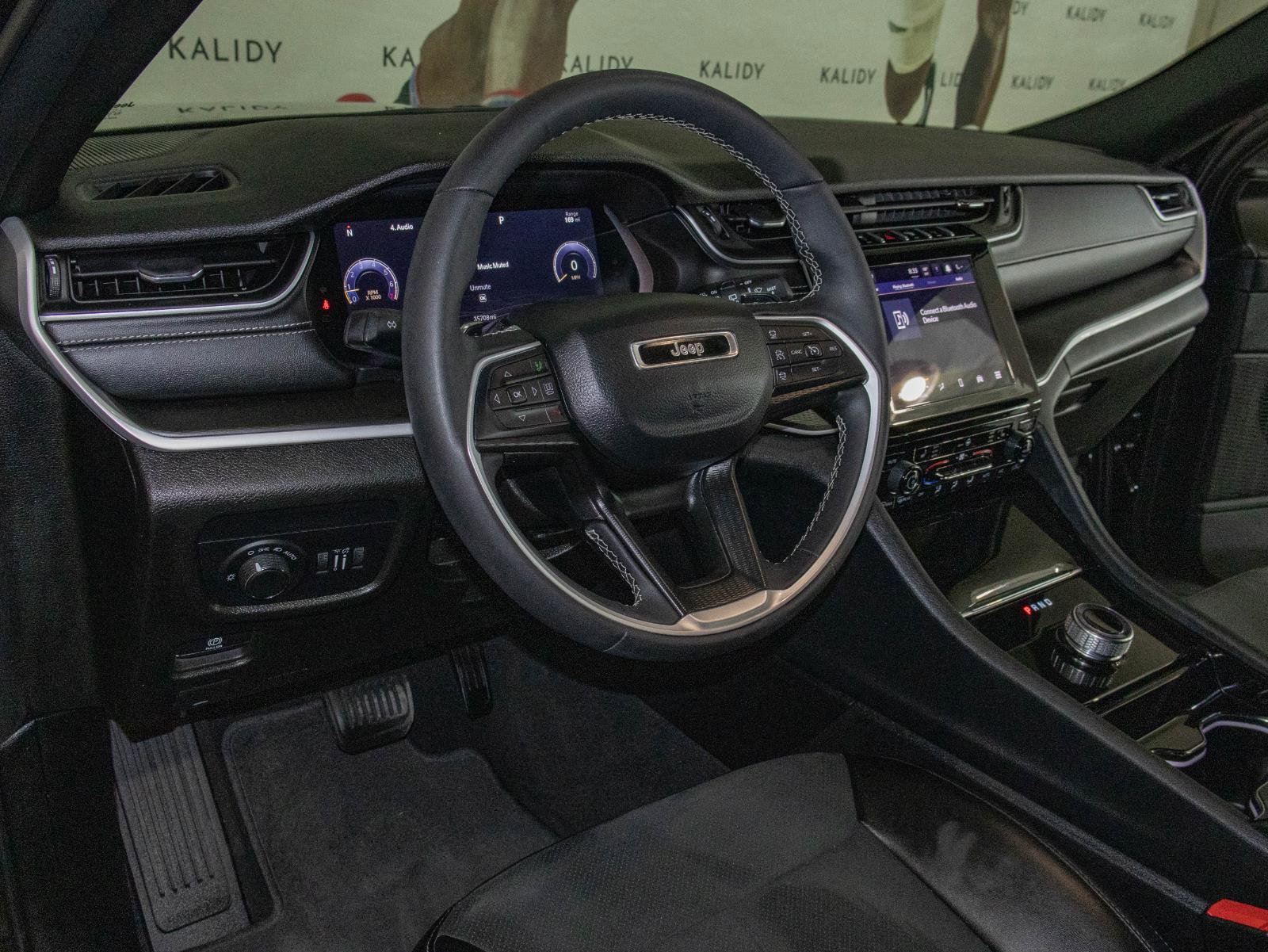 Used 2023 Jeep Grand Cherokee L Altitude image 5